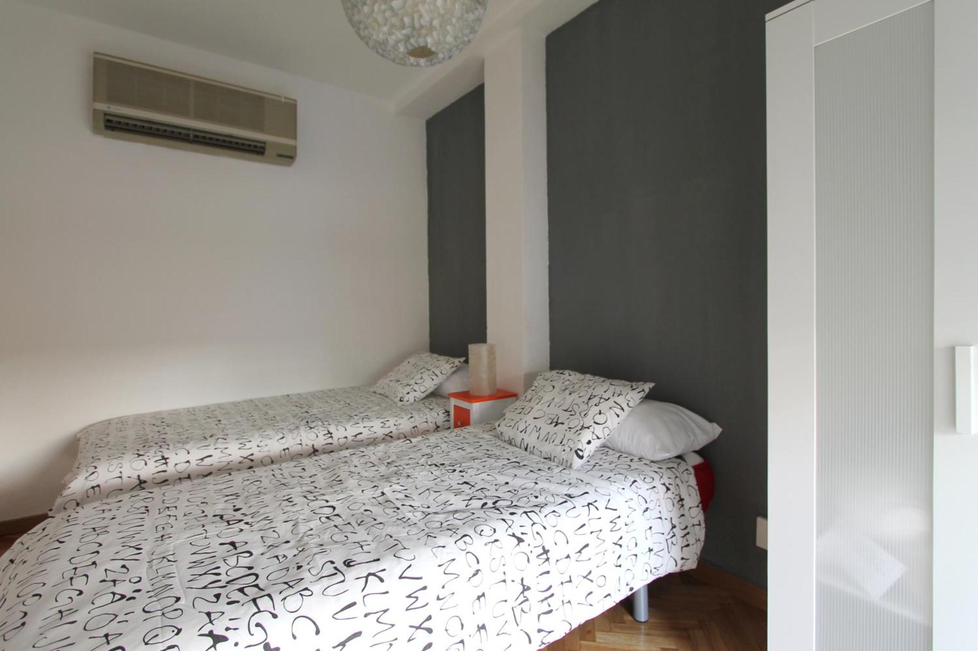 Apartamentos Goyescas Deco Madri Quarto foto