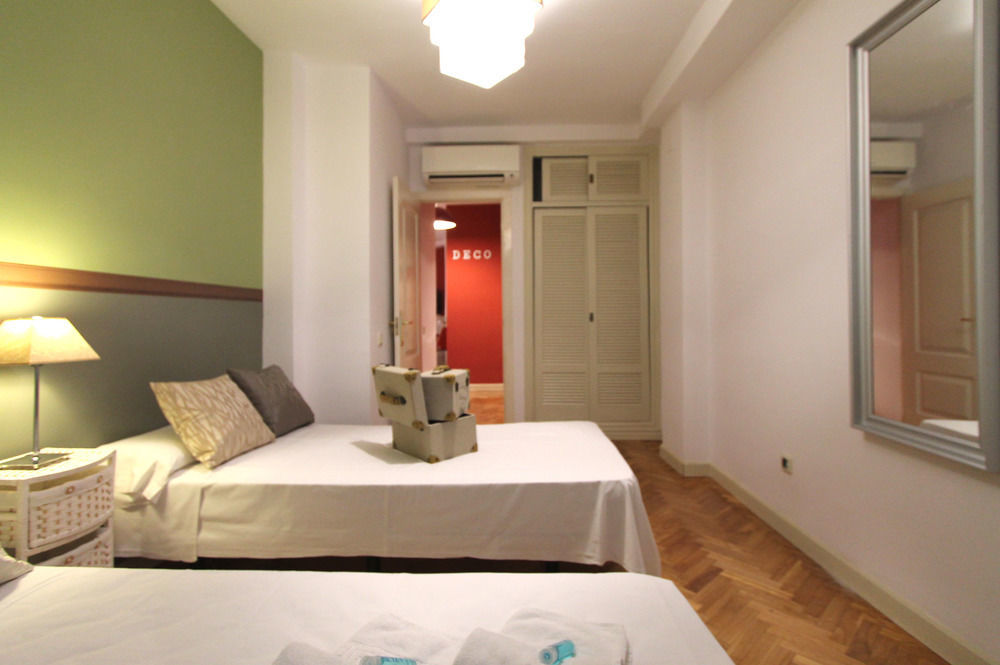 Apartamentos Goyescas Deco Madri Exterior foto